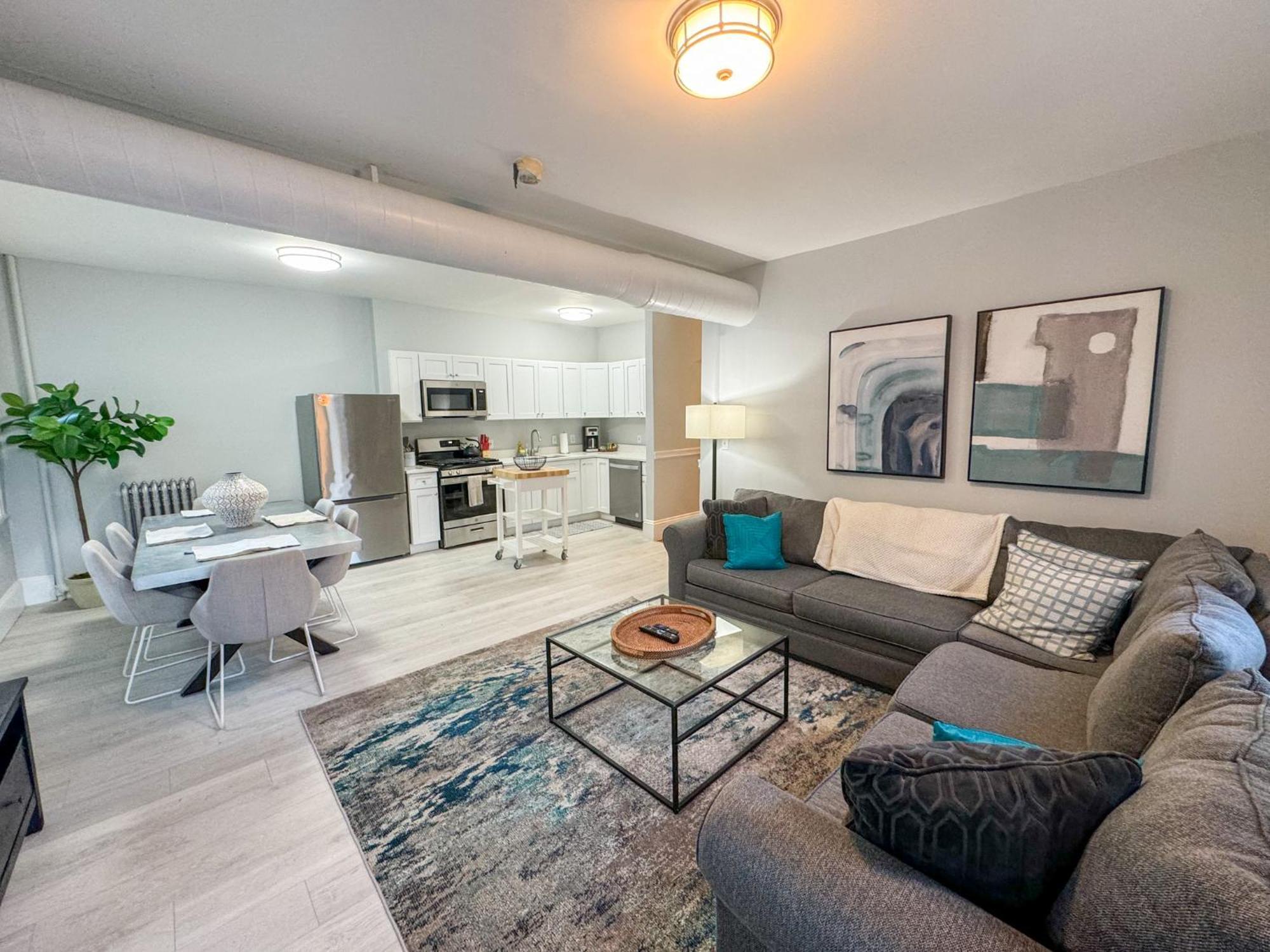 Huge,3 Bed,2Bath,Public Transport,Boston,Sleeps 9 Apartment Brookline Exterior foto